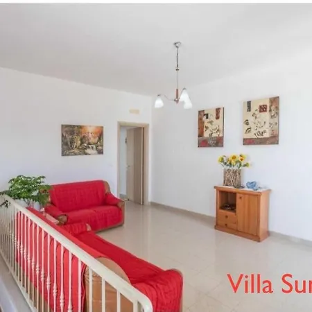 Sunny 50m Dal Mare 3 Da Letto * Марина-ди-Манкаверса